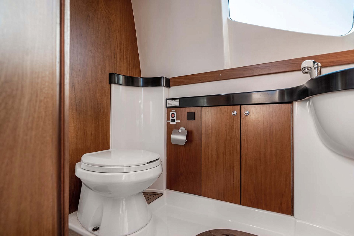 Аренда luxury tender Chudo Lodka в Санкт-Петербурге
